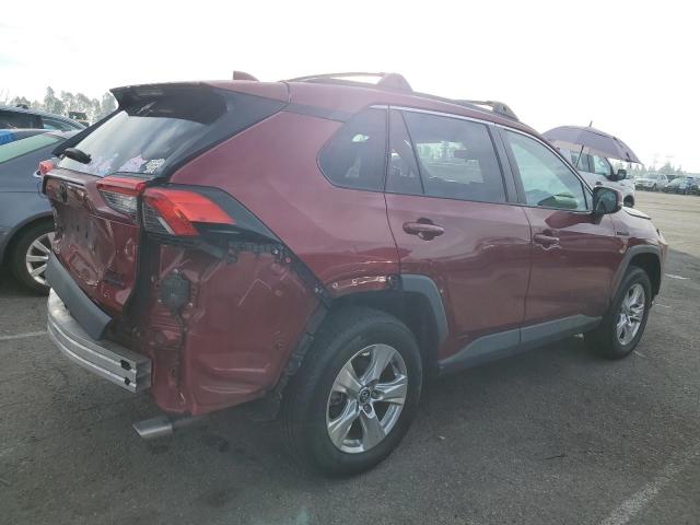 2T3RWRFVXLW081764 - 2020 TOYOTA RAV4 XLE RED photo 3