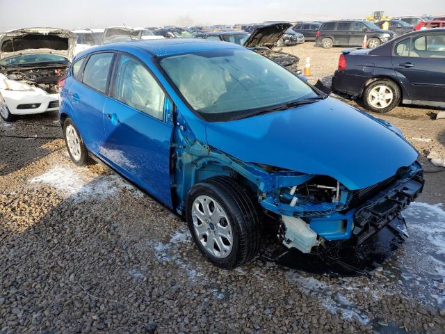 1FAHP3K28CL453046 - 2012 FORD FOCUS SE BLUE photo 4