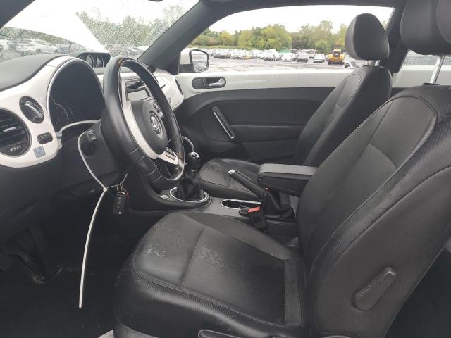 3VWRL7AT1DM663576 - 2013 VOLKSWAGEN BEETLE 白色 照片 7