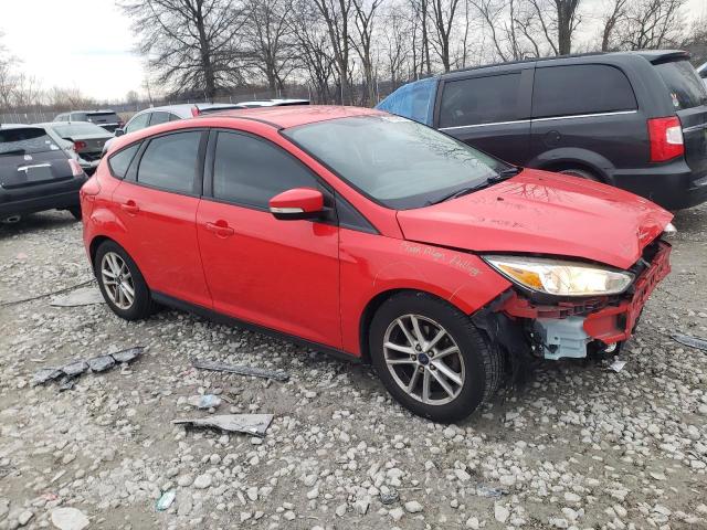 1FADP3K2XFL343697 - 2015 FORD FOCUS SE RED photo 4