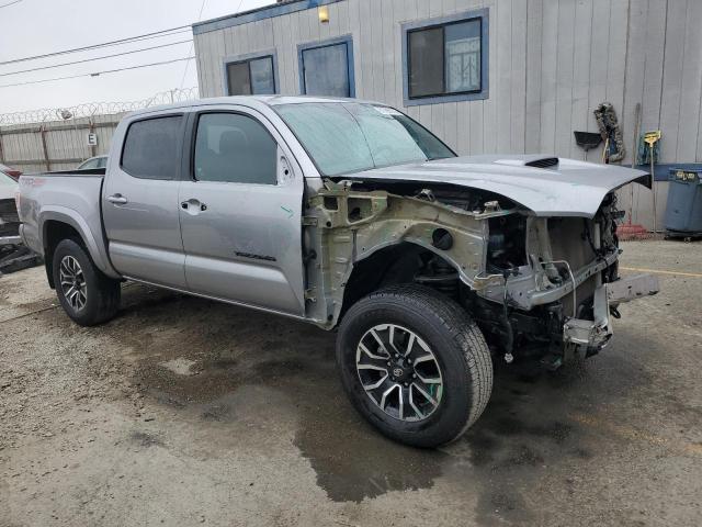 3TMCZ5AN2LM364920 - 2020 TOYOTA TACOMA DOUBLE CAB 银色 照片 4