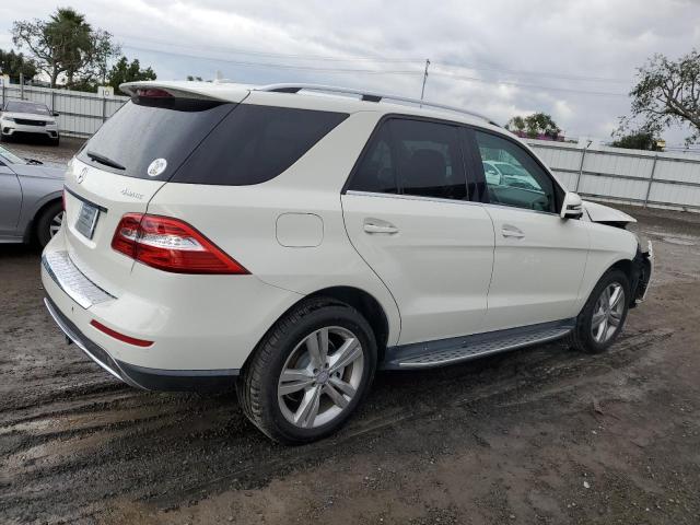 4JGDA5HB9DA209492 - 2013 MERCEDES-BENZ ML 350 4MATIC WHITE photo 3