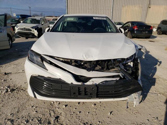 4T1B11HK0KU266529 - 2019 TOYOTA CAMRY L WHITE photo 5