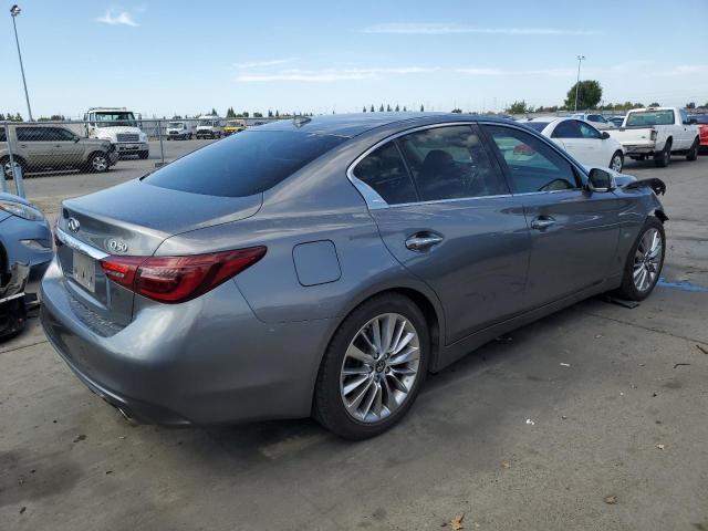 JN1EV7AP3JM355415 - 2018 INFINITI Q50 LUXE ნაცრისფერი ფოტო 3