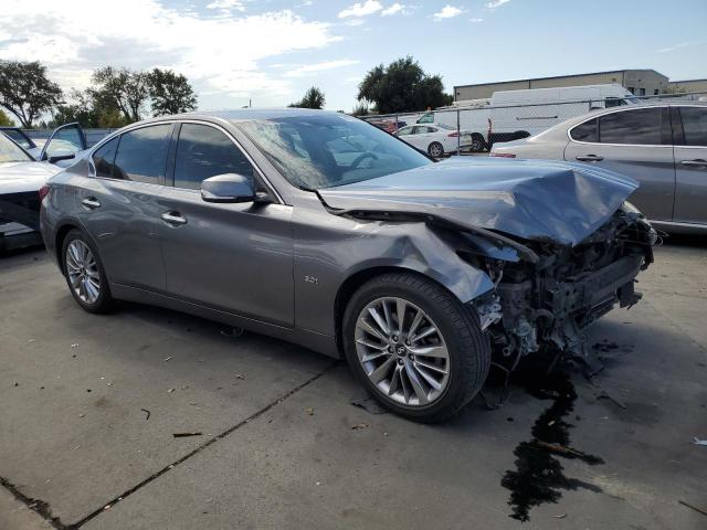 JN1EV7AP3JM355415 - 2018 INFINITI Q50 LUXE ნაცრისფერი ფოტო 4