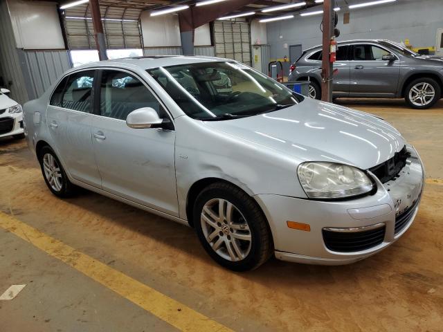 3VWEF71K87M186145 - 2007 VOLKSWAGEN JETTA WOLFSBURG 银色 照片 4