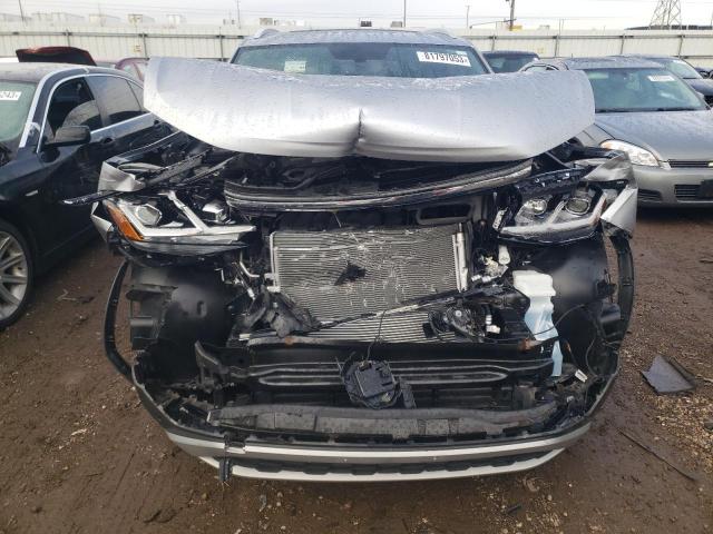 1V2KE2CAXNC202276 - 2022 VOLKSWAGEN ATLAS CROS SE Серебристый фото 5