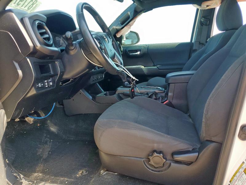 3TMCZ5AN1HM100773 - 2017 TOYOTA TACOMA DOUBLE CAB Weiß Foto 7