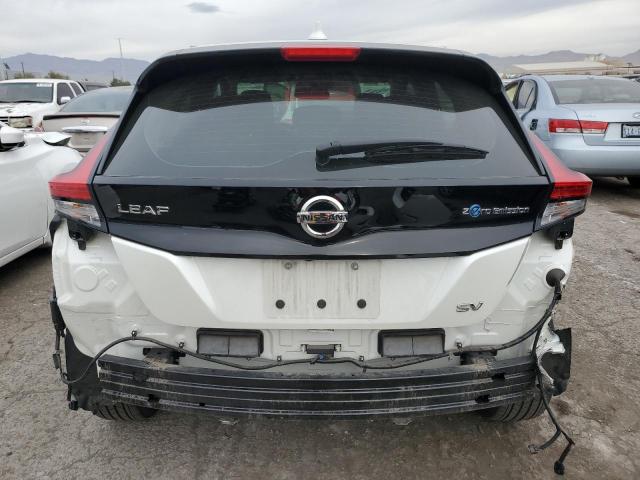 1N4AZ1CP1LC306724 - 2020 NISSAN LEAF SV WHITE photo 6