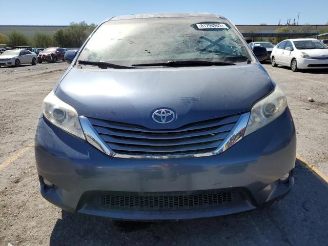 5TDYZ3DC6HS789486 - 2017 TOYOTA SIENNA XLE BLUE photo 5