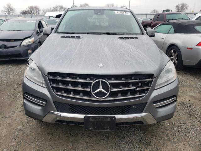 4JGDA5HB9CA036037 - 2012 MERCEDES-BENZ ML 350 4MATIC GRAY photo 5
