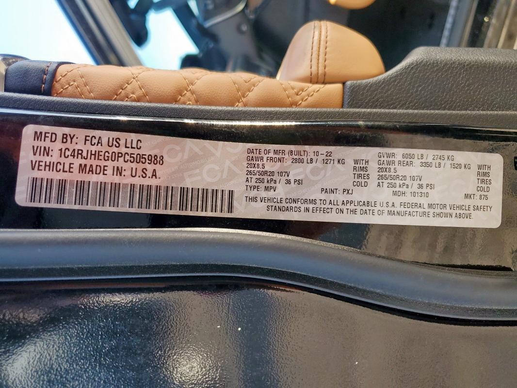 1C4RJHEG0PC505988 - 2023 JEEP GRAND CHER SUMMIT أسود صورة 13