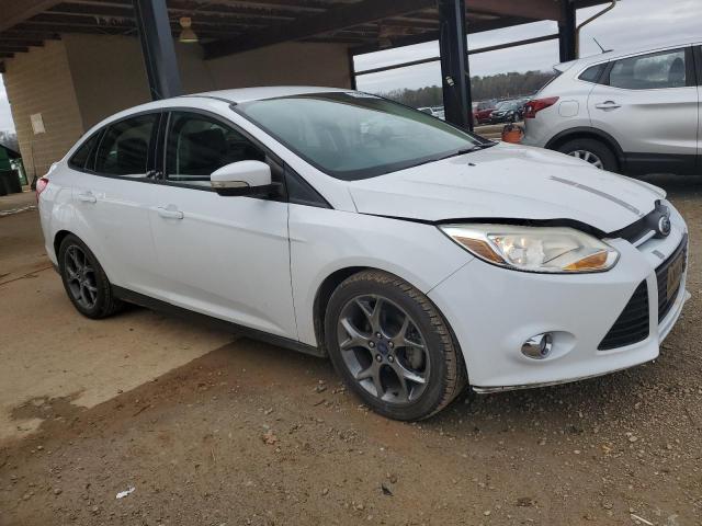 1FADP3F22EL231324 - 2014 FORD FOCUS SE WHITE photo 4