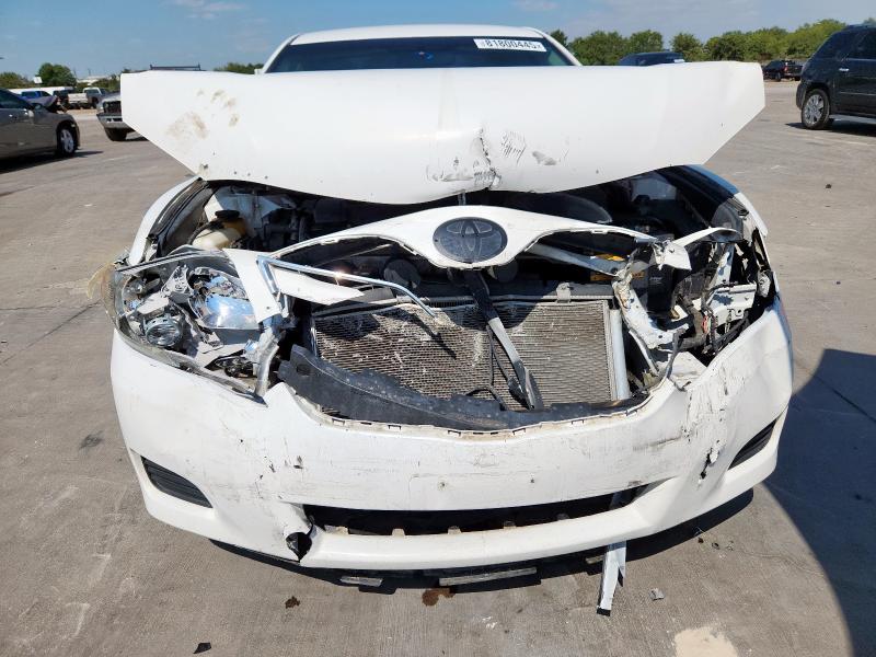 4T4BF3EKXBR181978 - 2011 TOYOTA CAMRY BASE Білий фото 5