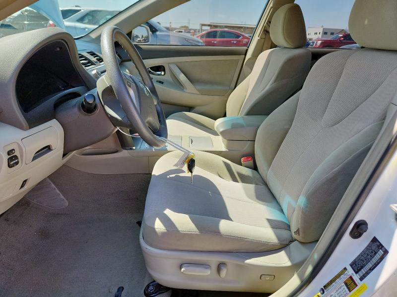 4T4BF3EKXBR181978 - 2011 TOYOTA CAMRY BASE Білий фото 7