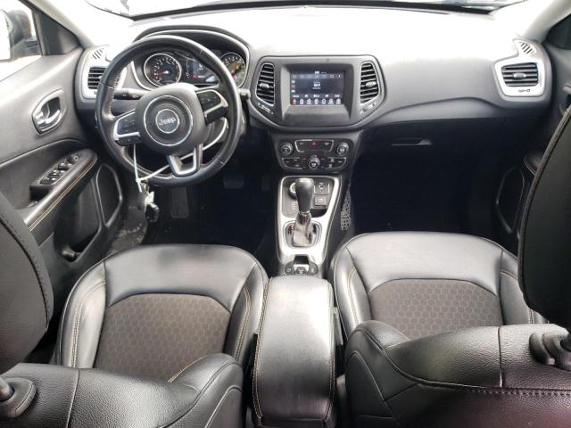 3C4NJDBB4KT849935 - 2019 JEEP COMPASS LATITUDE فحمي صورة 8