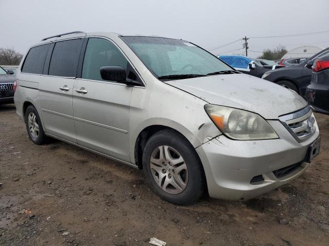 5FNRL38425B040855 - 2005 HONDA ODYSSEY EX SILVER photo 4