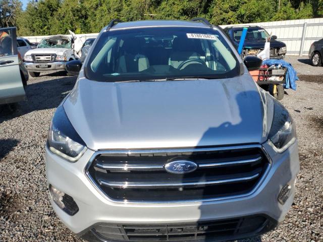 1FMCU0GD7JUB97412 - 2018 FORD ESCAPE SE Gümüş foto 5