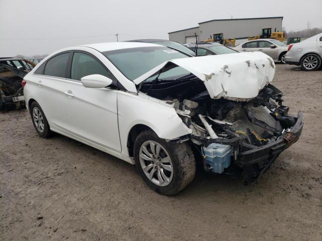 5NPEB4AC2BH020398 - 2011 HYUNDAI SONATA GLS WHITE photo 4