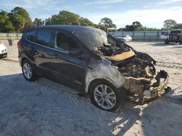 1FMCU0GD1KUA98618 - 2019 FORD ESCAPE SE Schwarz Foto 4