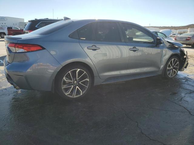 JTDS4RCE8LJ027390 - 2020 TOYOTA COROLLA SE SILVER photo 3