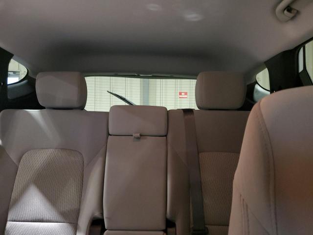 5NMZTDLB0HH026029 - 2017 HYUNDAI SANTA FE S WHITE photo 10