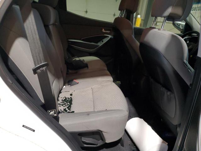 5NMZTDLB0HH026029 - 2017 HYUNDAI SANTA FE S WHITE photo 11
