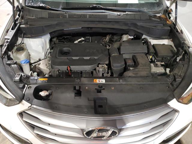5NMZTDLB0HH026029 - 2017 HYUNDAI SANTA FE S WHITE photo 12