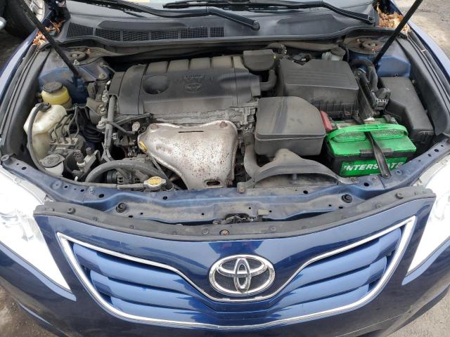 4T1BF3EK1BU734852 - 2011 TOYOTA CAMRY BASE BLUE photo 11