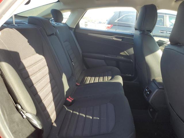 3FA6P0LU9KR241391 - 2019 FORD FUSION SE RED photo 10