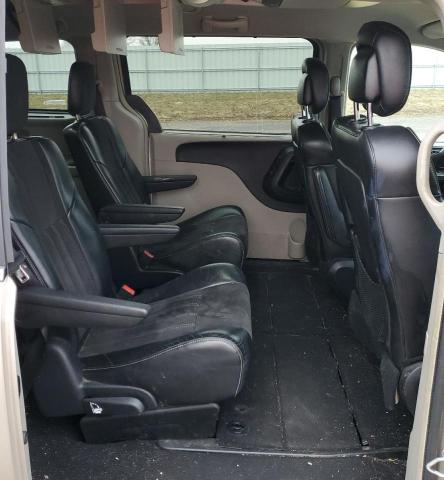 2C4RC1CGXER329881 - 2014 CHRYSLER TOWN & COU TOURING L TAN photo 11