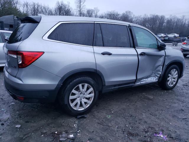 5FNYF5H13KB031050 - 2019 HONDA PILOT LX SILVER photo 3