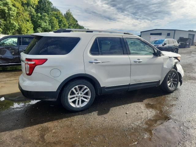 1FMHK7D84CGA39039 - 2012 FORD EXPLORER XLT WHITE photo 3