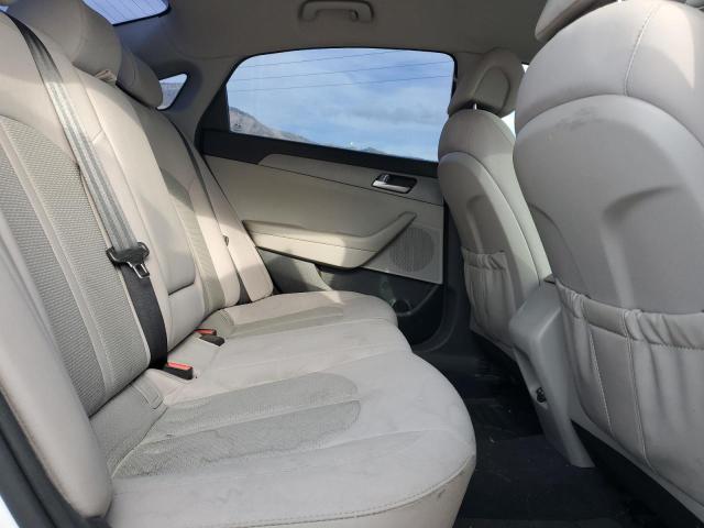 5NPE24AF6FH217056 - 2015 HYUNDAI SONATA SE WHITE photo 10