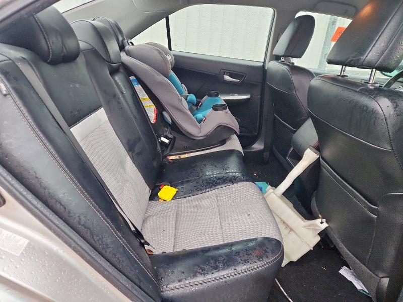 4T1BF1FK1CU171113 - 2012 TOYOTA CAMRY BASE Srebrny zdjęcie 10