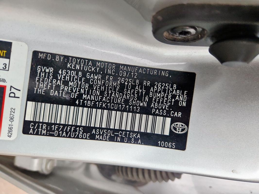 4T1BF1FK1CU171113 - 2012 TOYOTA CAMRY BASE Srebrny zdjęcie 12