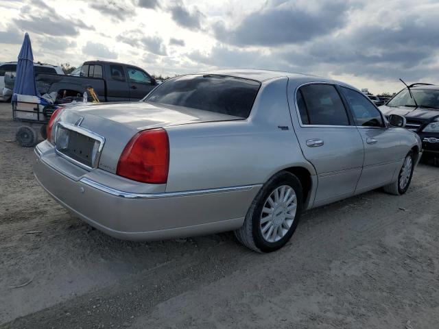 1LNHM82W15Y666151 - 2005 LINCOLN TOWN CAR SIGNATURE LIMITED SILVER photo 3