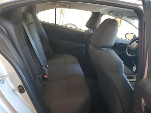 5YFEPMAE2NP367076 - 2022 TOYOTA COROLLA LE Gümüş foto 10