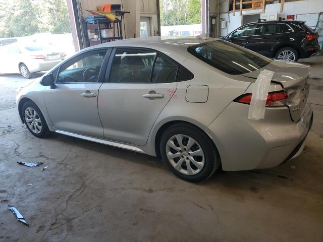 5YFEPMAE2NP367076 - 2022 TOYOTA COROLLA LE Gümüş foto 2
