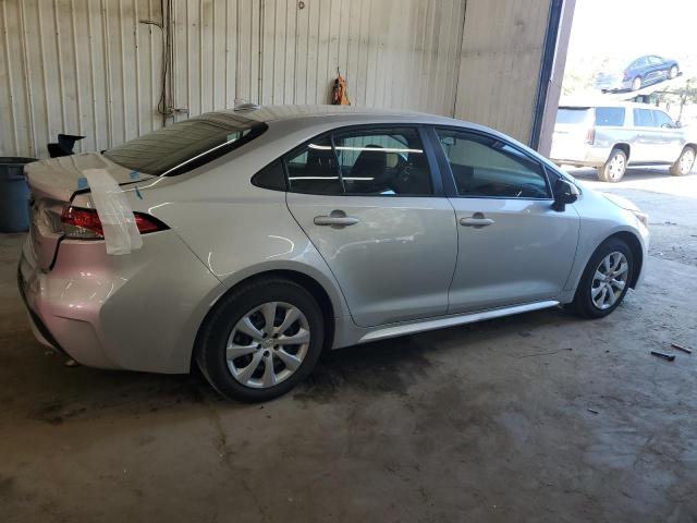 5YFEPMAE2NP367076 - 2022 TOYOTA COROLLA LE Gümüş foto 3