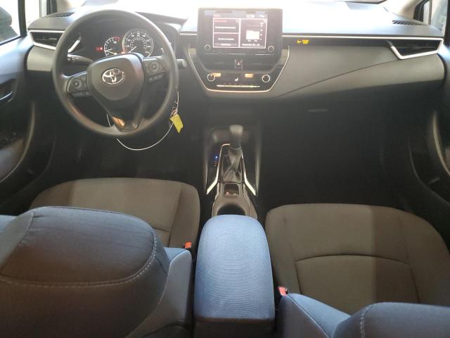 5YFEPMAE2NP367076 - 2022 TOYOTA COROLLA LE Gümüş foto 8