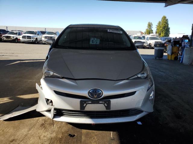 JTDKARFUXG3008717 - 2016 TOYOTA PRIUS SILVER photo 5