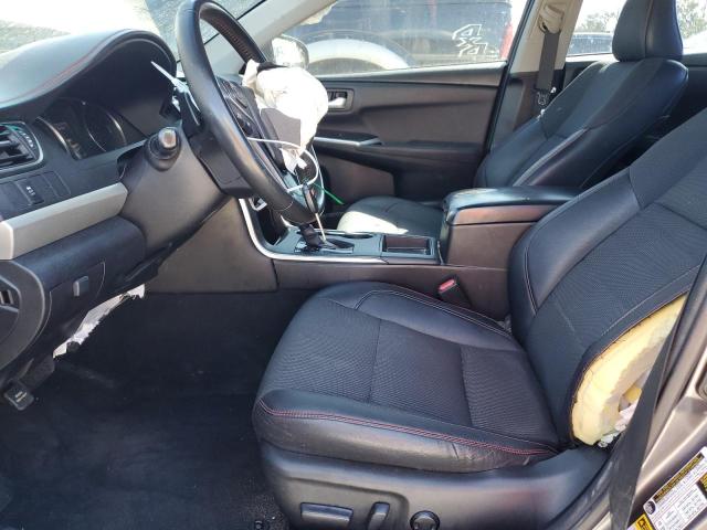 4T1BF1FK9HU666540 - 2017 TOYOTA CAMRY LE ნაცრისფერი ფოტო 7