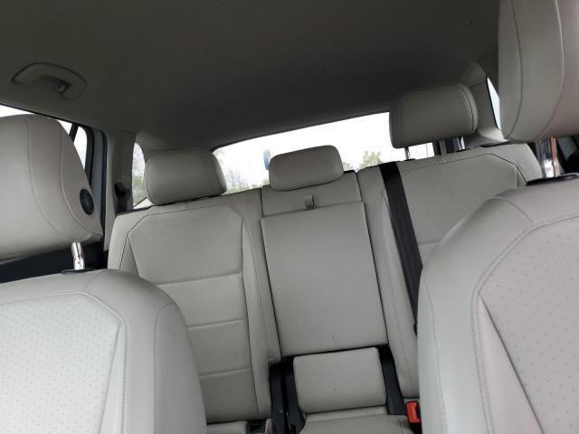 3VV3B7AX6JM000693 - 2018 VOLKSWAGEN TIGUAN SE Սպիտակ լուսանկար 10