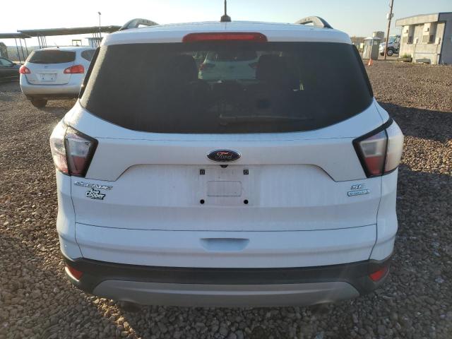 1FMCU0GD0HUD54689 - 2017 FORD ESCAPE SE WHITE photo 6