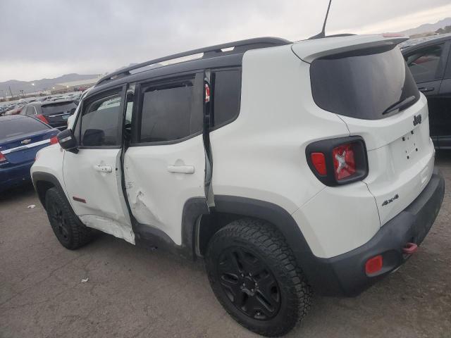 ZACCJBCB9JPG93505 - 2018 JEEP RENEGADE TRAILHAWK WHITE photo 2