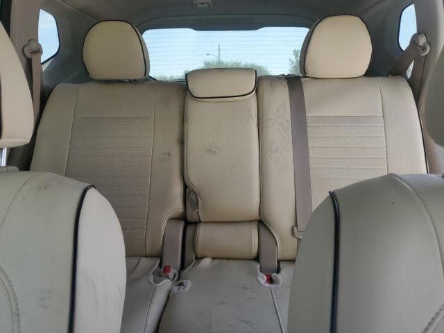 KNMAT2MV4JP559623 - 2018 NISSAN ROGUE S WHITE photo 10