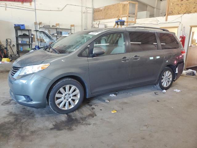 2011 TOYOTA SIENNA LE, 