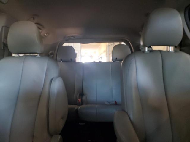 5TDJK3DC9BS017335 - 2011 TOYOTA SIENNA LE GREEN photo 10