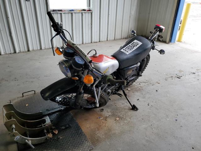 MT2502005870 - 1975 HONDA 250 SILVER photo 2